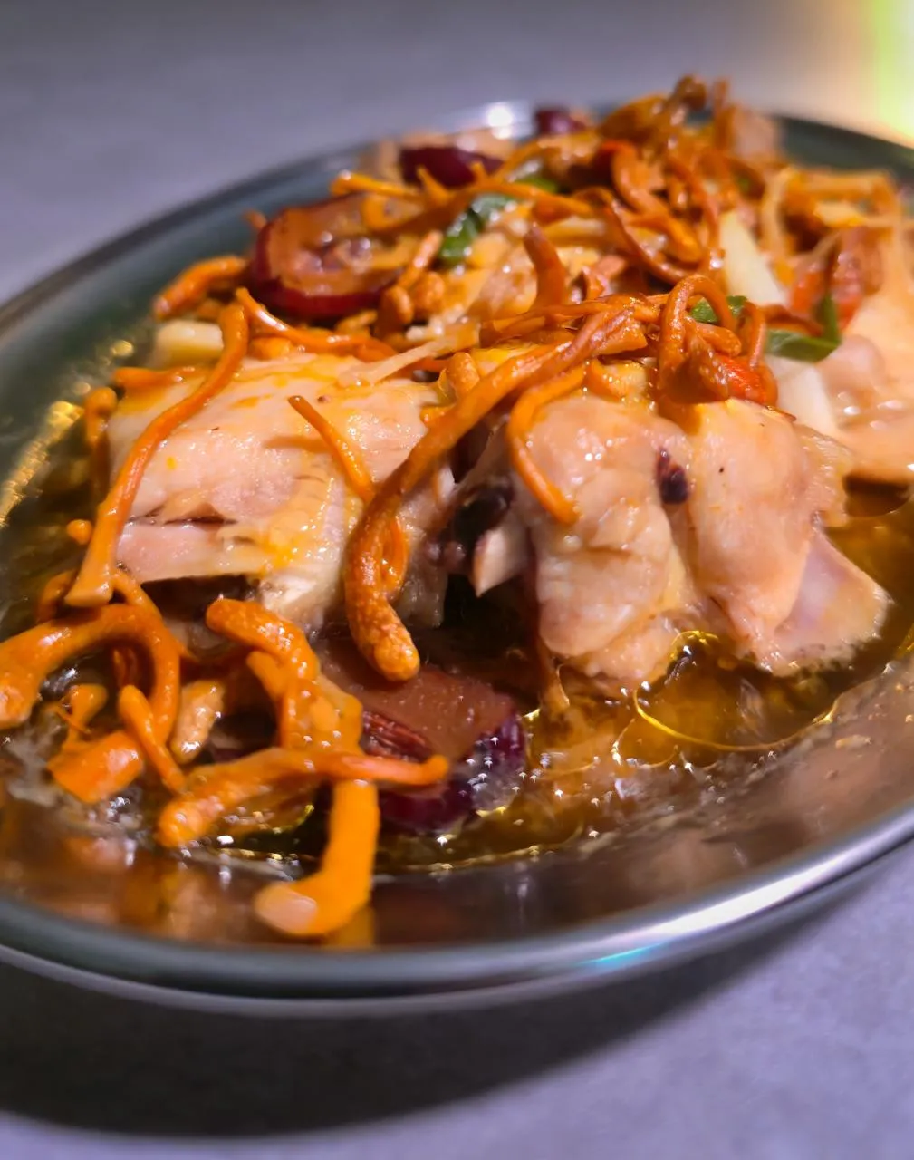 Steamed Chicken with Cordycep Mushrooms
